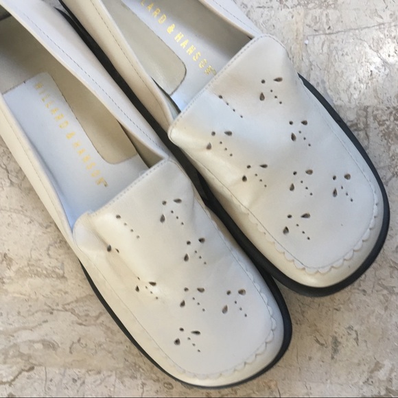 Hillard & Hanson Shoes Vintage Hillard Hanson Low Heel Slip On